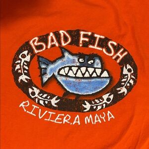 Men’s 2XL Bad Fish Riviera Maya Orange T-Shirt with Blue Piranha Graphic